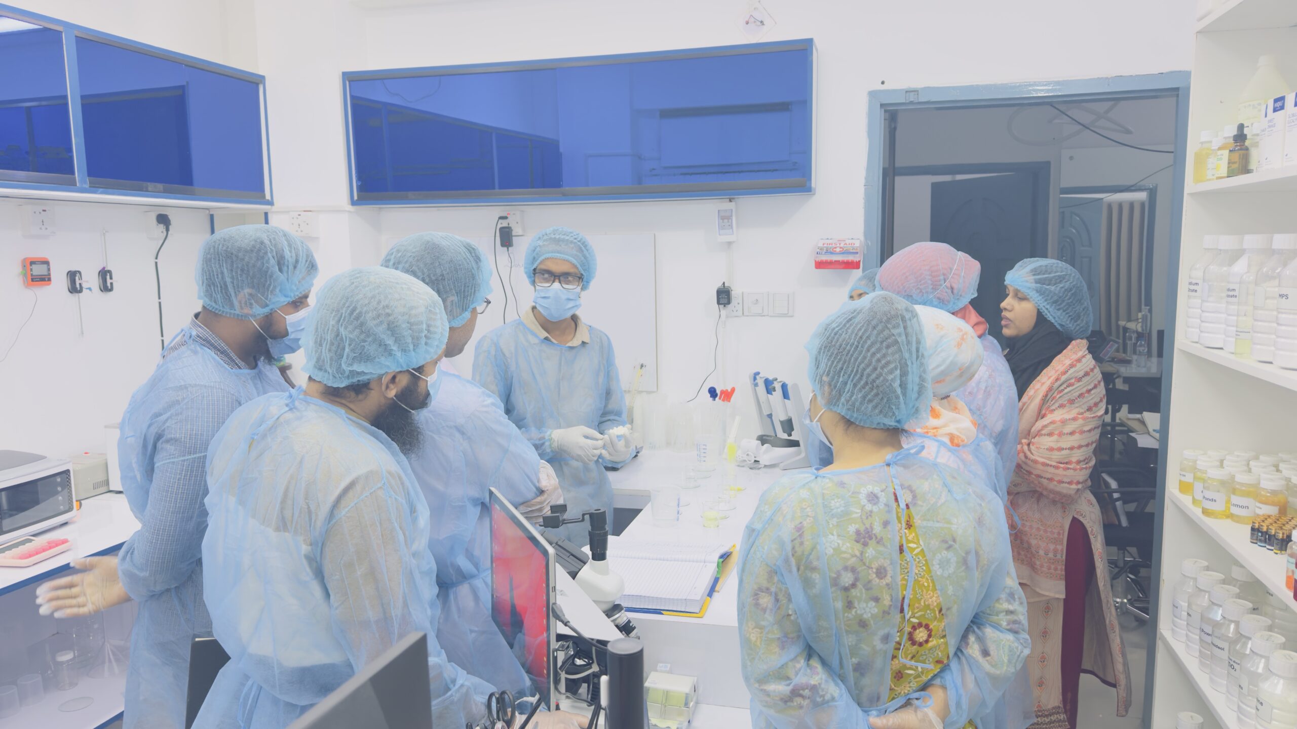 Dermax Lab Academy (1)