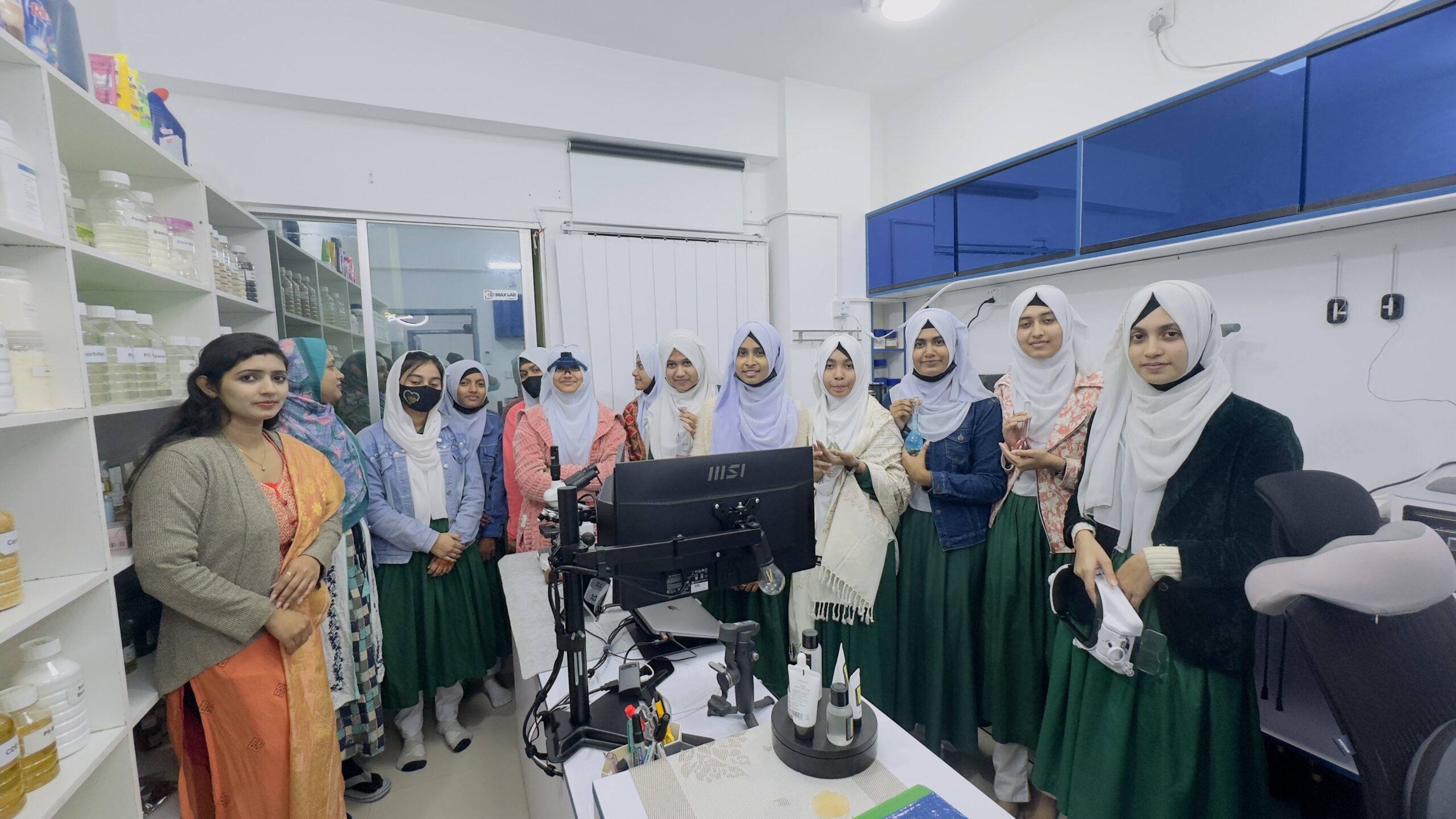 Dermax Lab Academy (5)